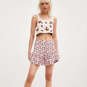 White and red rose floral skort